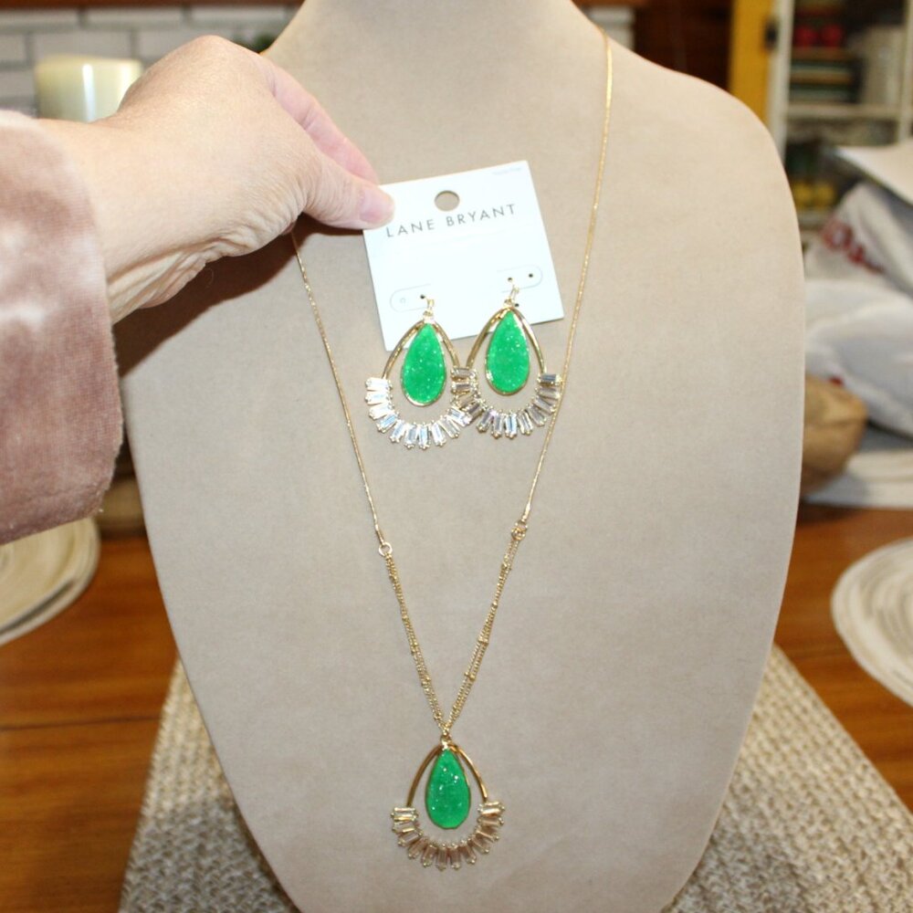 NWT Lane Byrant Art Deco Style Necklace and earring set STUNNING!!